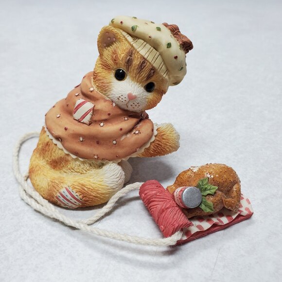 Calico Kittens "Friends Are A Feast Worth Sharing" Figurine Collectible - Picture 2 of 12